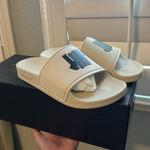 Undefeated Icon Classic Slides